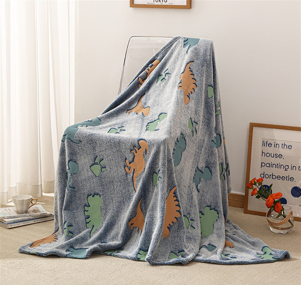 KFX-7866173 Cozy Flannel Glow-in-the-Dark Blanket for Comfortable Naps in Fun Designs