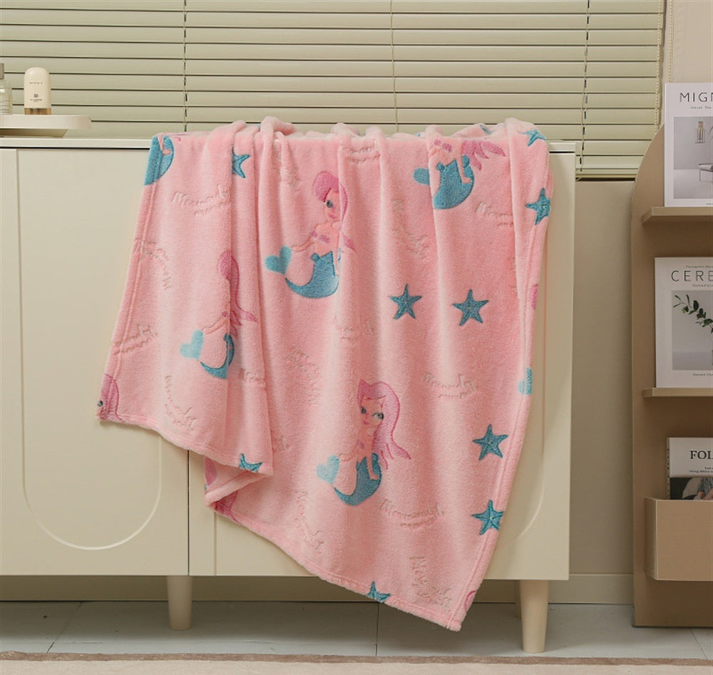 KFX-7866173 Cozy Flannel Glow-in-the-Dark Blanket for Comfortable Naps in Fun Designs
