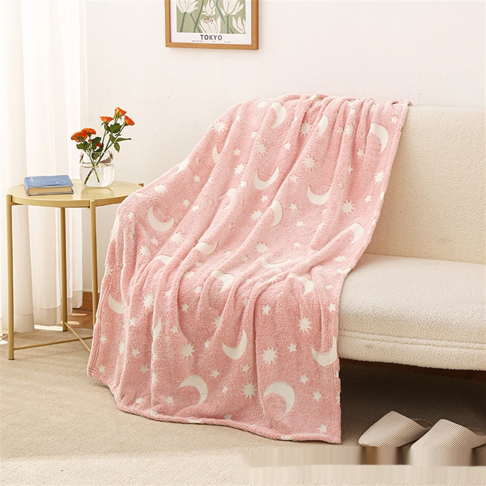 KFX-7866173 Cozy Flannel Glow-in-the-Dark Blanket for Comfortable Naps in Fun Designs