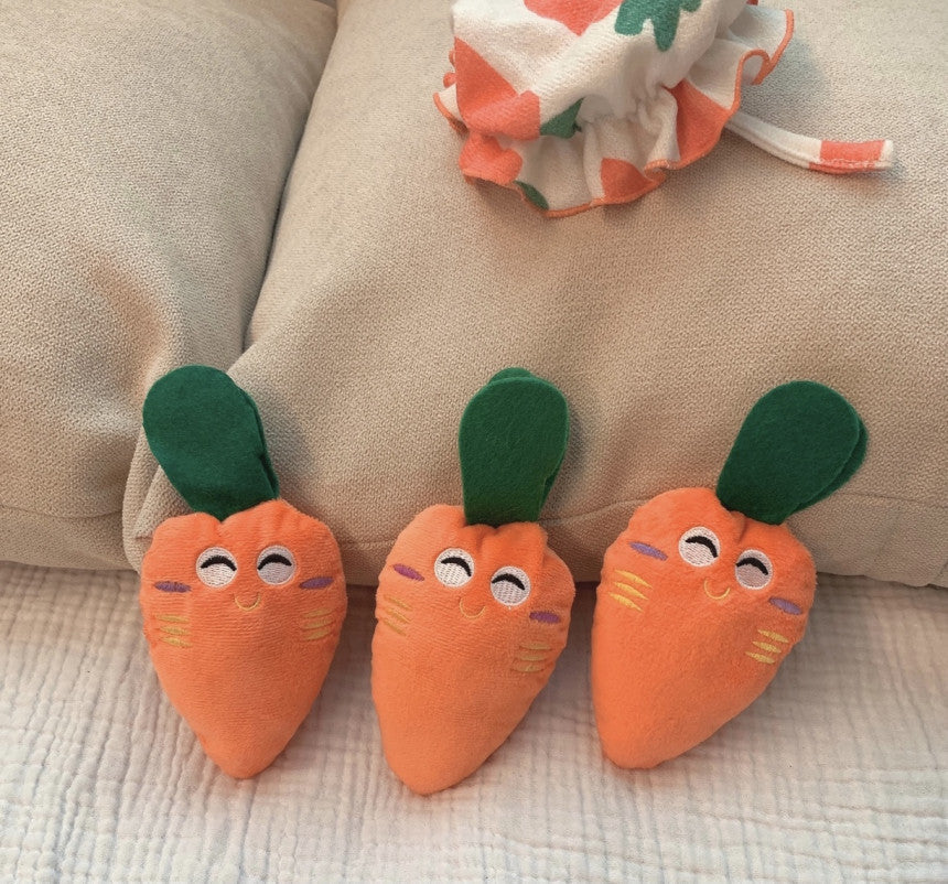 KFX-7908669 Plush Carrot Sound Toy for Dogs - Cute and Soft 8x5cm Orange Design