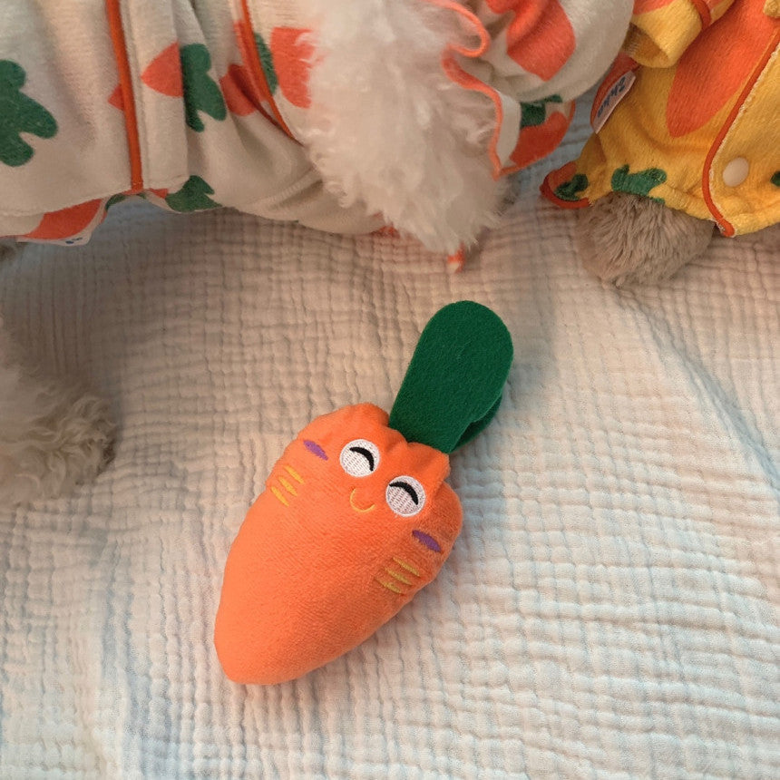 KFX-7908669 Plush Carrot Sound Toy for Dogs - Cute and Soft 8x5cm Orange Design