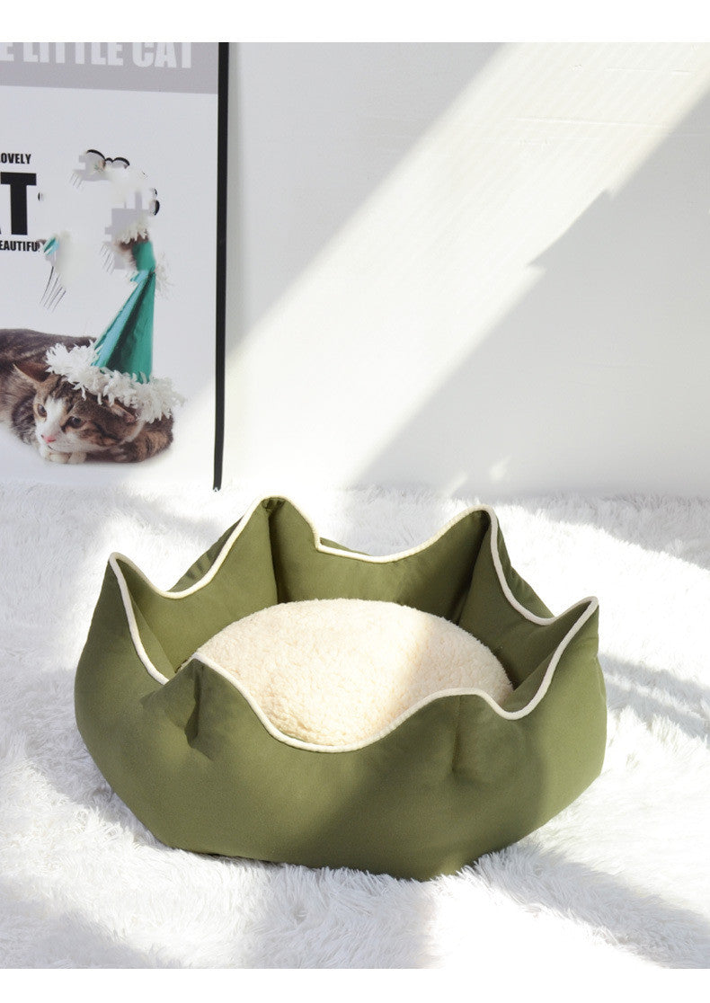 KFX-7917629 Warm Nest for Cats - Cozy Cloth Bed in Grey, Green, and Pink - Perfect for All Seasons