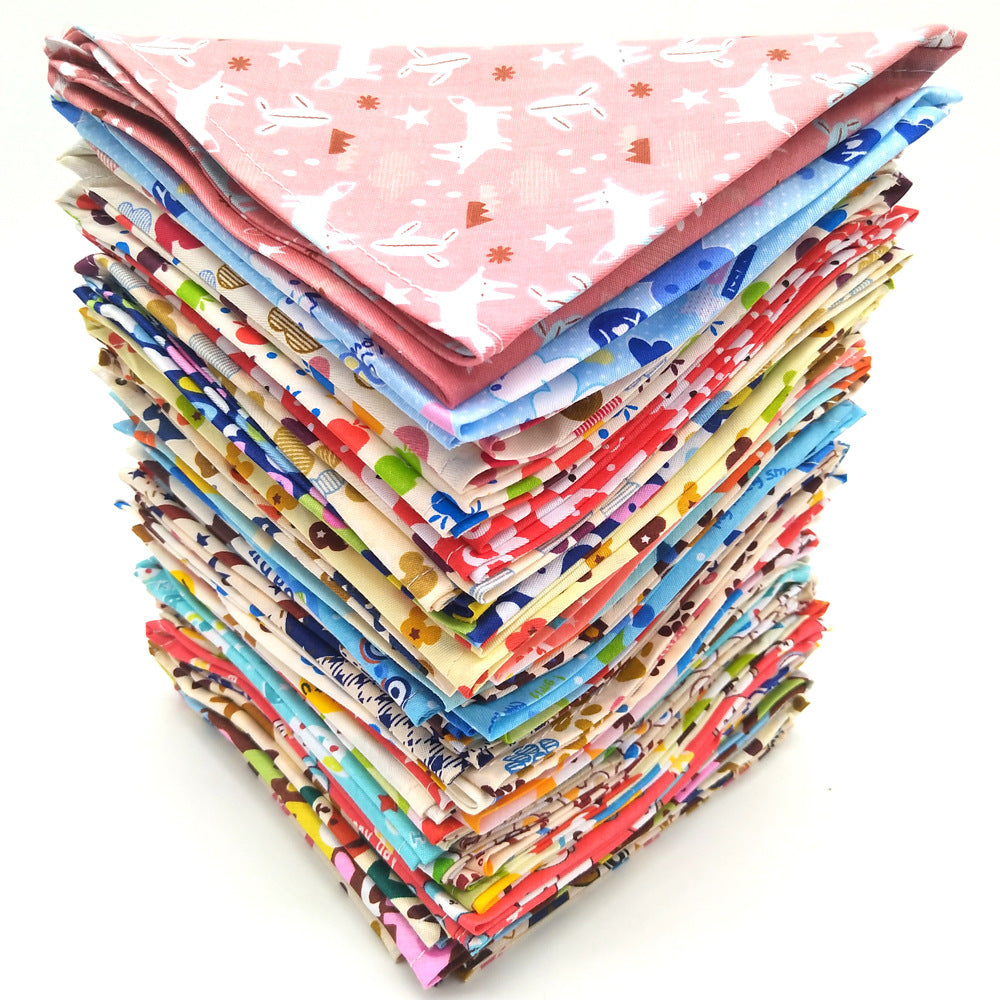 KFX-7919933 Triangle Drool Towel for Dogs - Casual Cloth Pet Accessory in Two Sizes