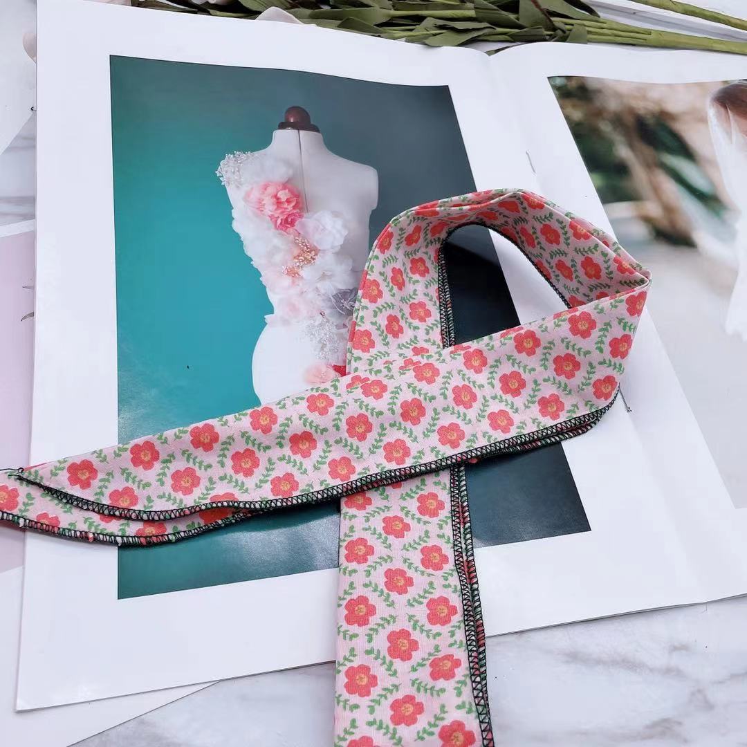 KFX-7938237 Floral Red Cotton Triangle Scarf for Small Dogs