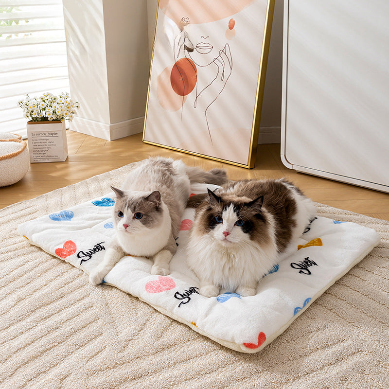 KFX-7986749 Coral Fleece Pet Blanket for Dogs and Cats - Warm and Cozy Mat for All Sizes