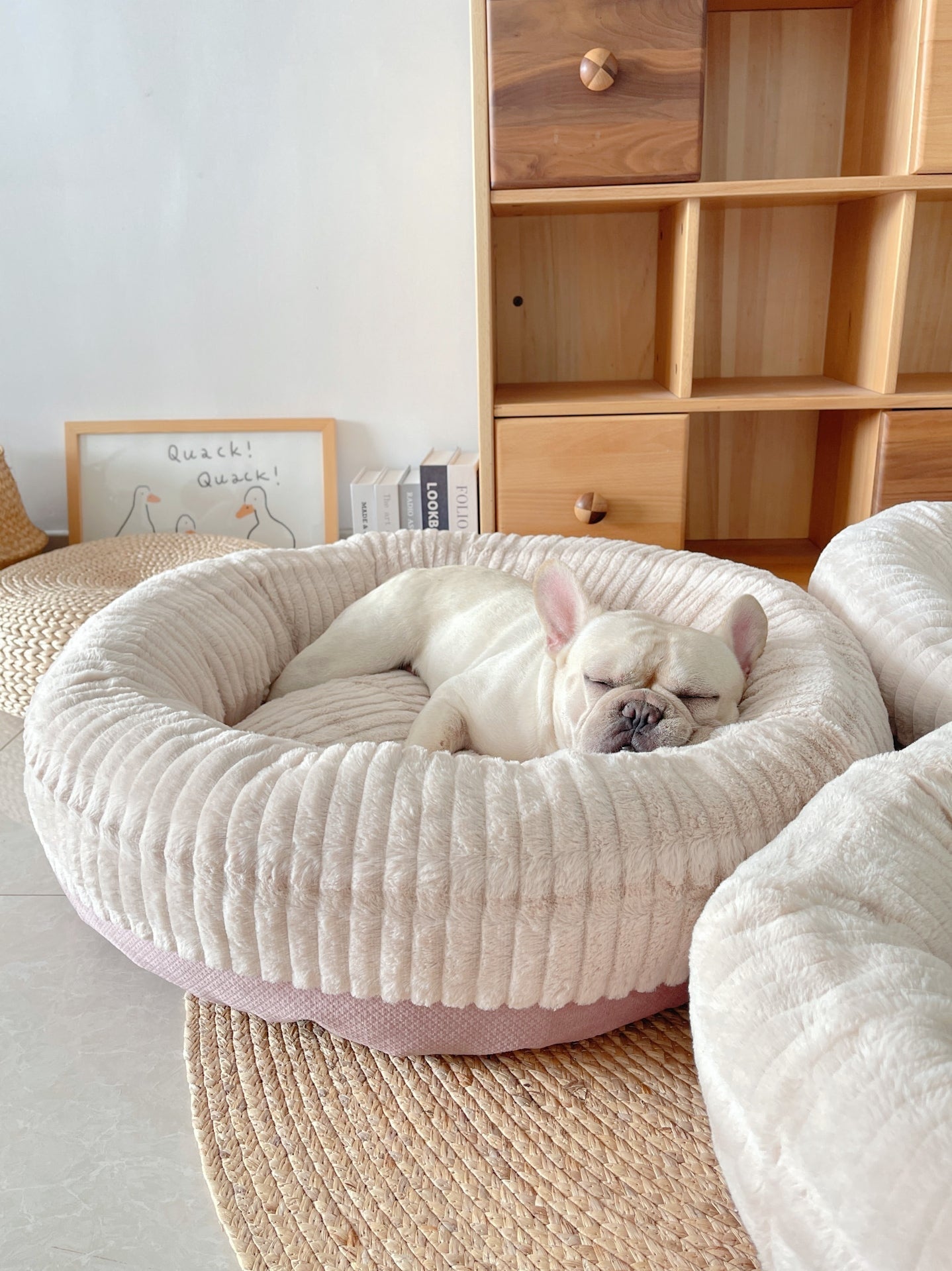 KFX-7994685 Cozy Plush Thickened Round Pet Bed for Cats and Dogs - Soft Velvet Cushion