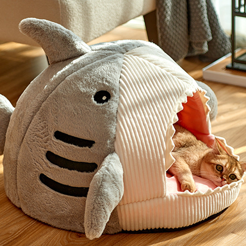 KFX-8024893 Cozy Soft Cat Hideout House with Shark Design
