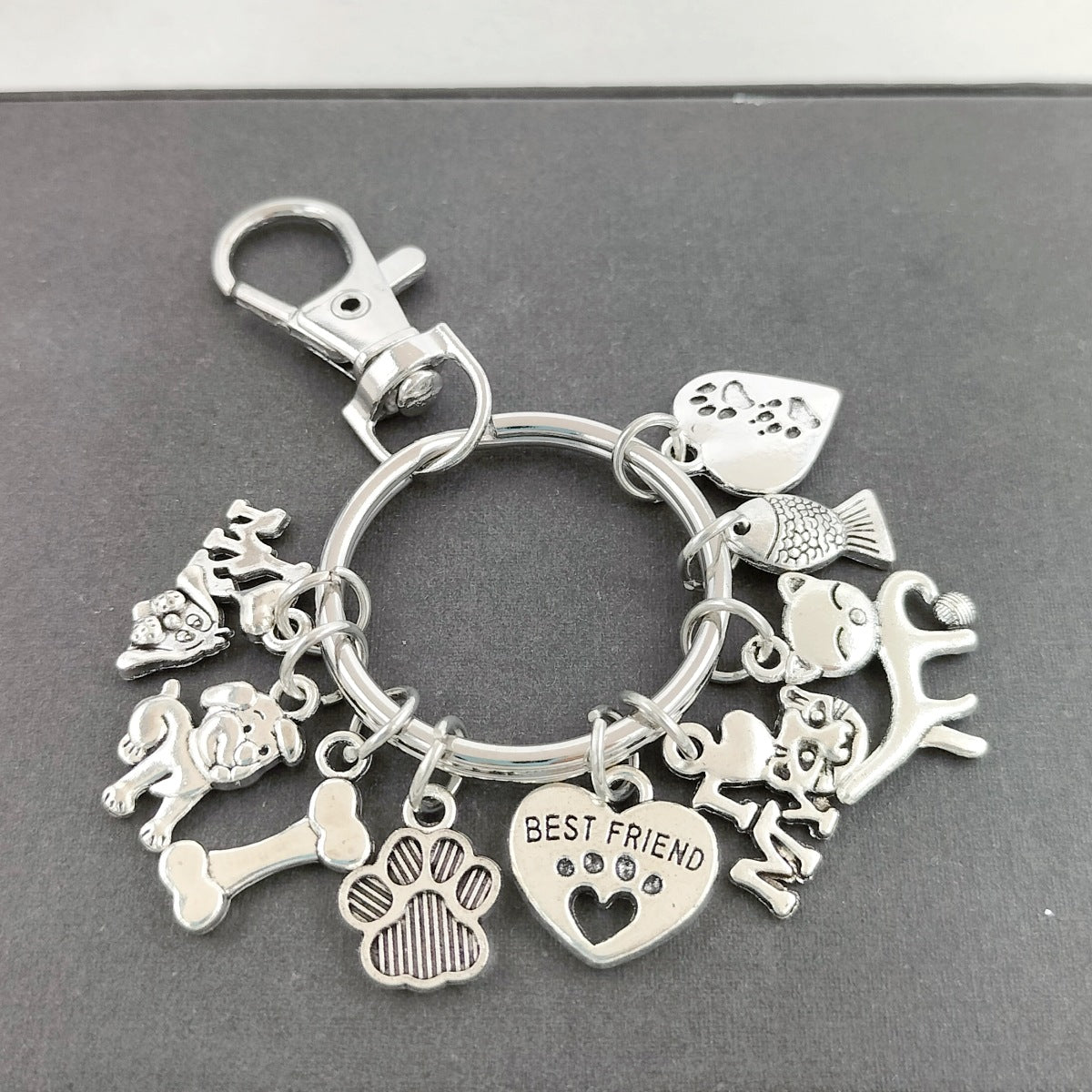 KFX-8026045 Dog Paw and Fish Footprints Metal Key Ring for Pet Lovers