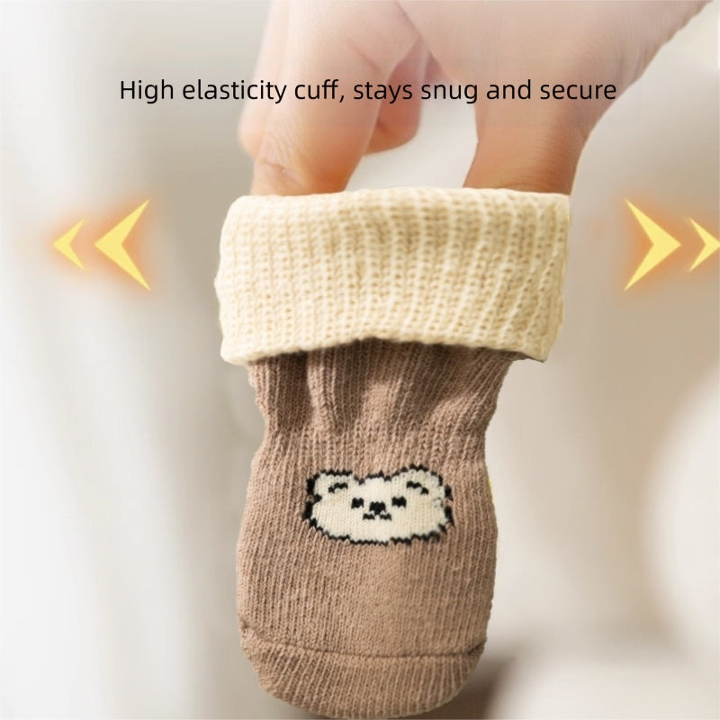 KFX-8035773 Non-Slip Pet Socks for Dogs, Cute Patterns, Comfortable Fit, Four Pairs of Durable Dog Shoes