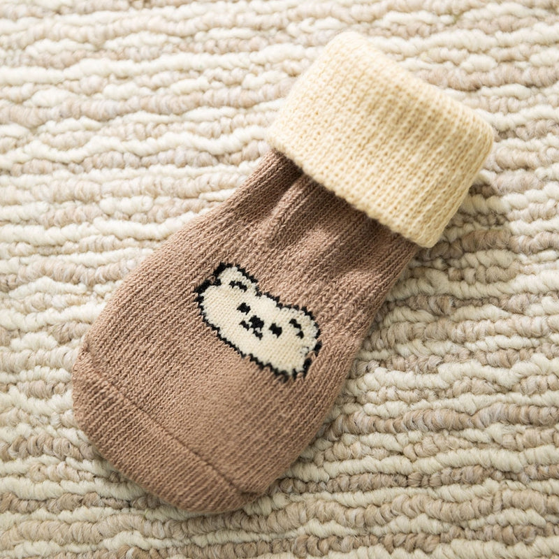 KFX-8035773 Non-Slip Pet Socks for Dogs, Cute Patterns, Comfortable Fit, Four Pairs of Durable Dog Shoes
