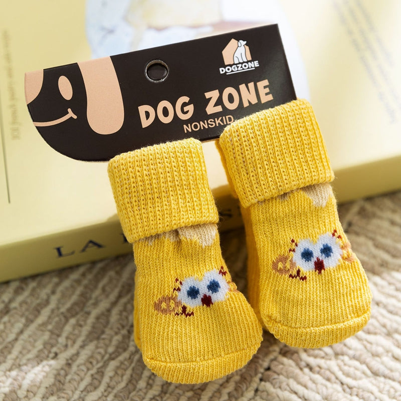 KFX-8035773 Non-Slip Pet Socks for Dogs, Cute Patterns, Comfortable Fit, Four Pairs of Durable Dog Shoes