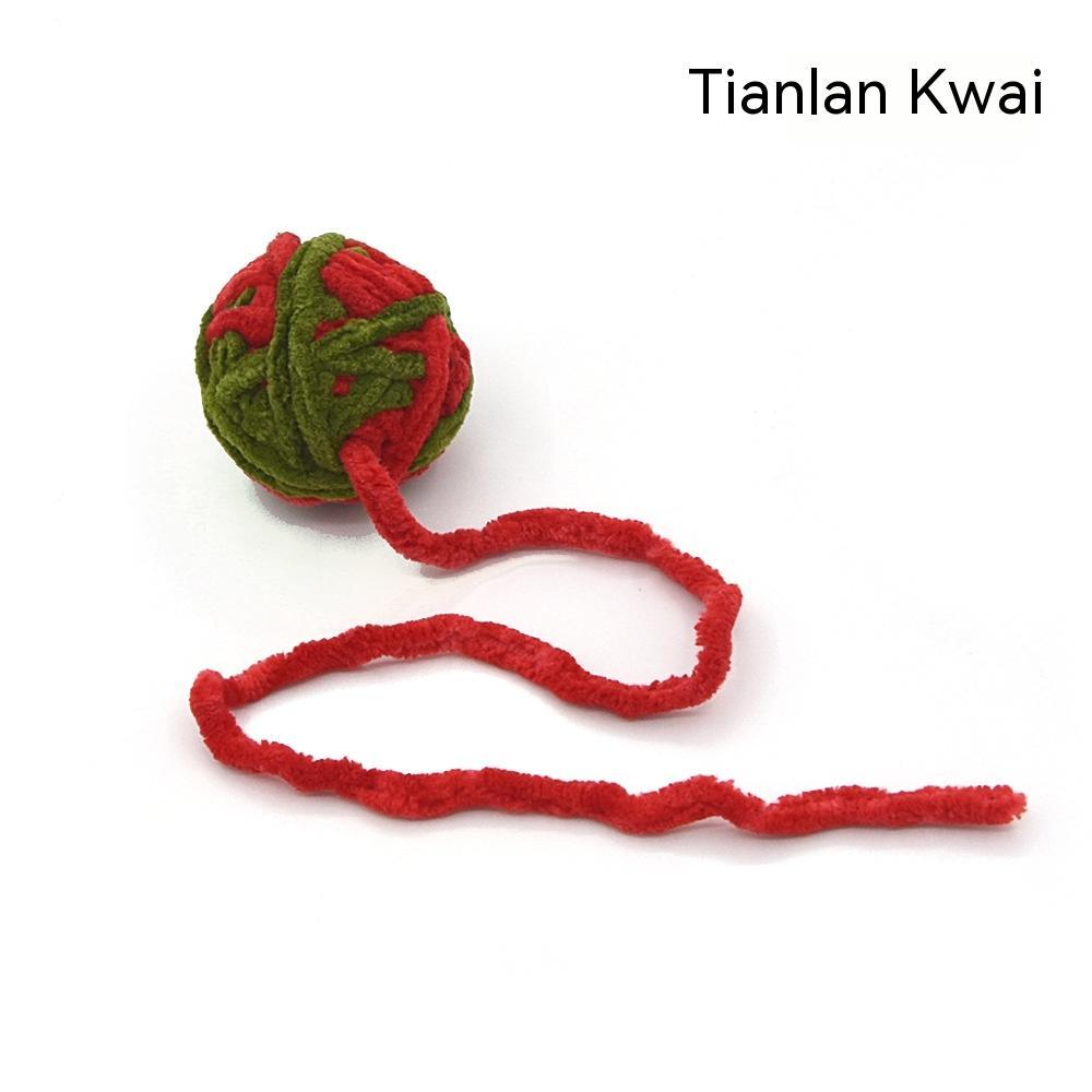 KFX-8043325 Colorful Plush Cat Self-Relieving Toy Ball with Tail - 5cm Diameter