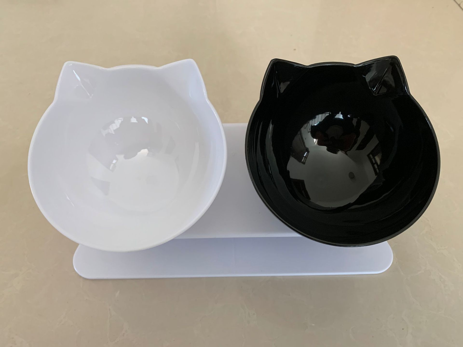 KFX-8044861 15° Adjustable Cat Bowl – Single & Double Options with Durable Plastic Design