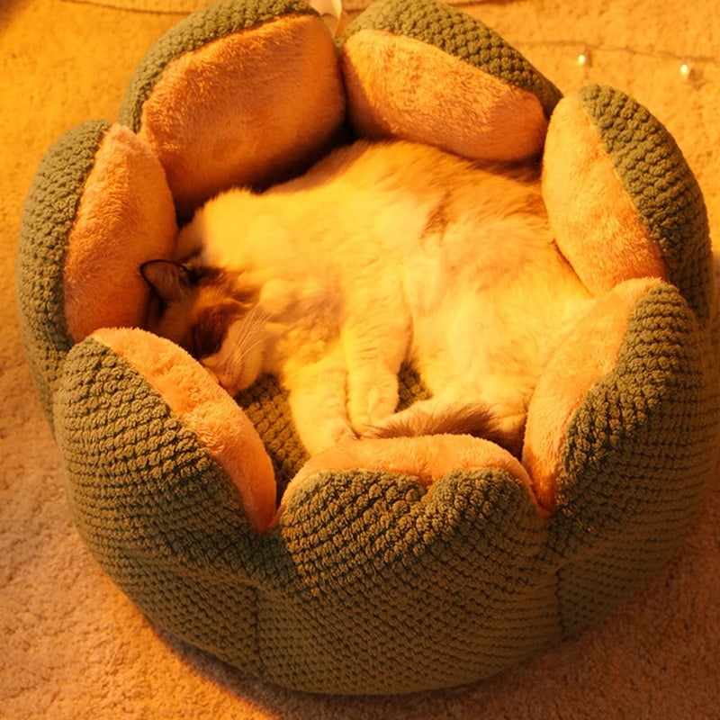 KFX-8080701 Cactus Petal Shape Soft Plush Pet Bed for Cats and Small Dogs, Warm Sleeping Nest with Non-Slip Base, Machine Washable