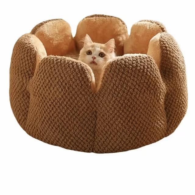 KFX-8080701 Cactus Petal Shape Soft Plush Pet Bed for Cats and Small Dogs, Warm Sleeping Nest with Non-Slip Base, Machine Washable