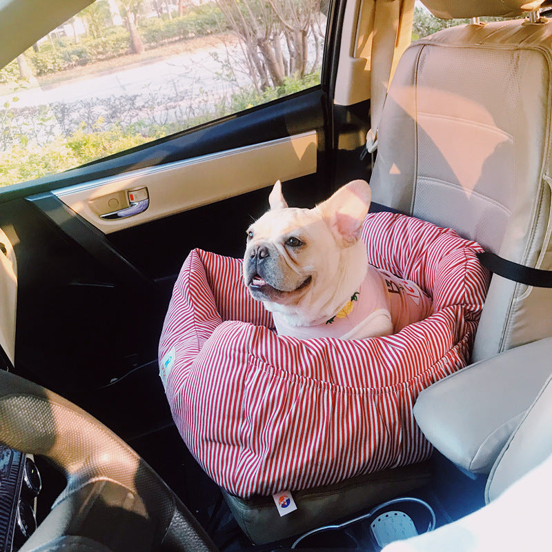 KFX-8106685 Red and Blue Striped Travel Car Seat Cushion for Small Dogs, Suitable for Most Cars and SUVs, 55x50x30cm