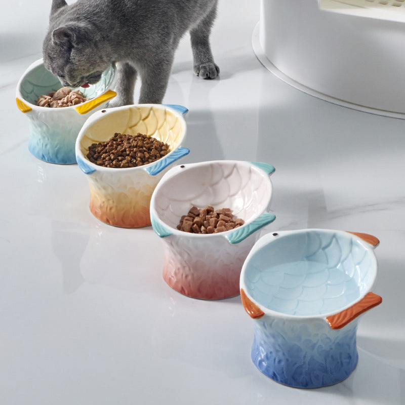 KFX-8119229 Elevated Ceramic Cat Feeder Bowl - Fish Shape with 15° Tilt for Comfortable Eating and Whisker Fatigue Relief
