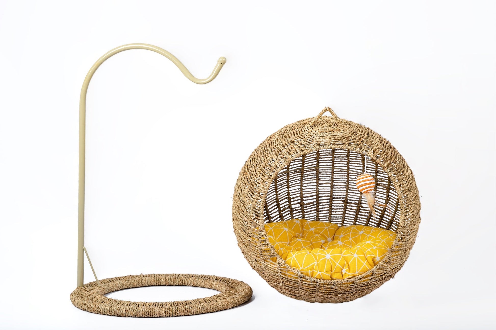 KFX-8119997 Woven Round Cat Litter Bed Hanging Basket for Small and Large Cats