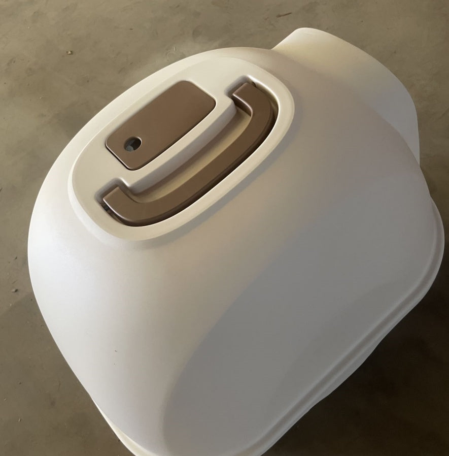 KFX-8132925 Enclosed Cat Litter Box with Easy Access and Odor Control