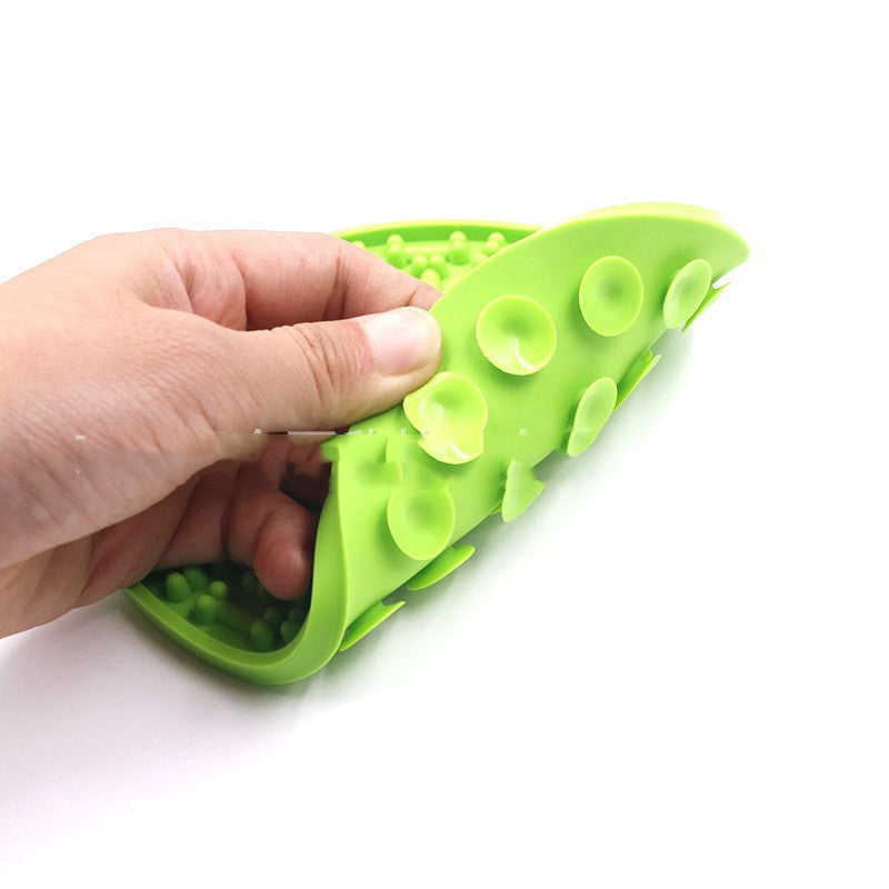 KFX-8148925 Silicone Pet Licking Mat for Bath Time Fun - 15cm Round Design