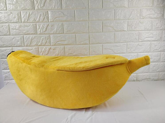 KFX-8208573 Cozy Banana-Shaped Pet Bed with Soft Plush Fabric for Dogs and Cats