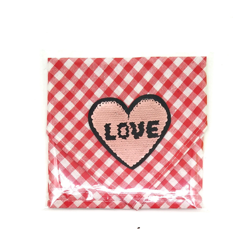 KFX-8214845 Pet Dog Valentine's Day Triangle Towel - 65x42 cm Cloth Saliva Towel for All Seasons