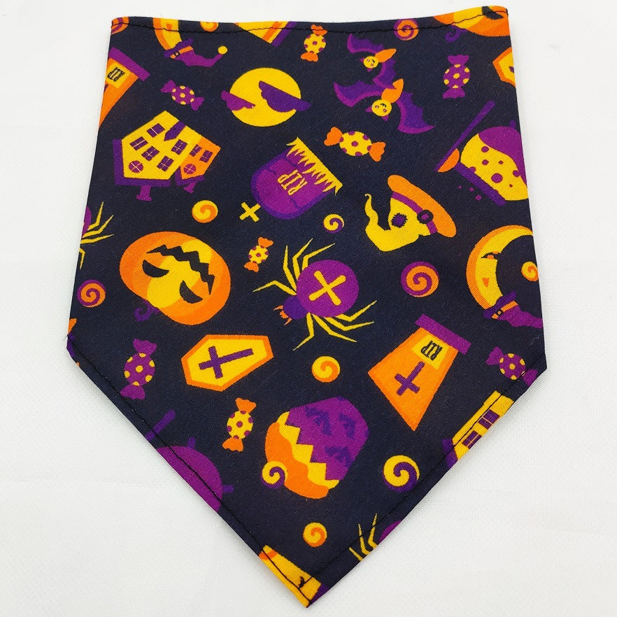 KFX-8271677 Pet Triangle Scarf Towel for Drool Cleanup - Soft Polyester Tie-Dye Design
