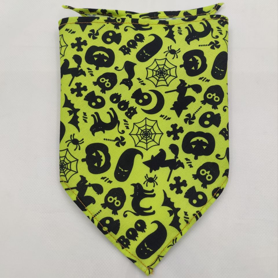 KFX-8271677 Pet Triangle Scarf Towel for Drool Cleanup - Soft Polyester Tie-Dye Design