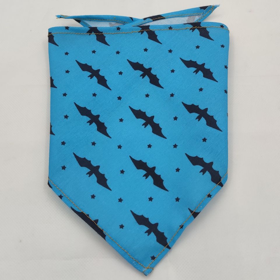 KFX-8271677 Pet Triangle Scarf Towel for Drool Cleanup - Soft Polyester Tie-Dye Design