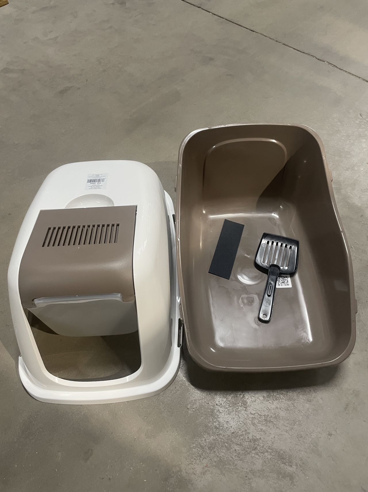 KFX-8329533 Cat Toilet with Shovel for Easy Cleaning
