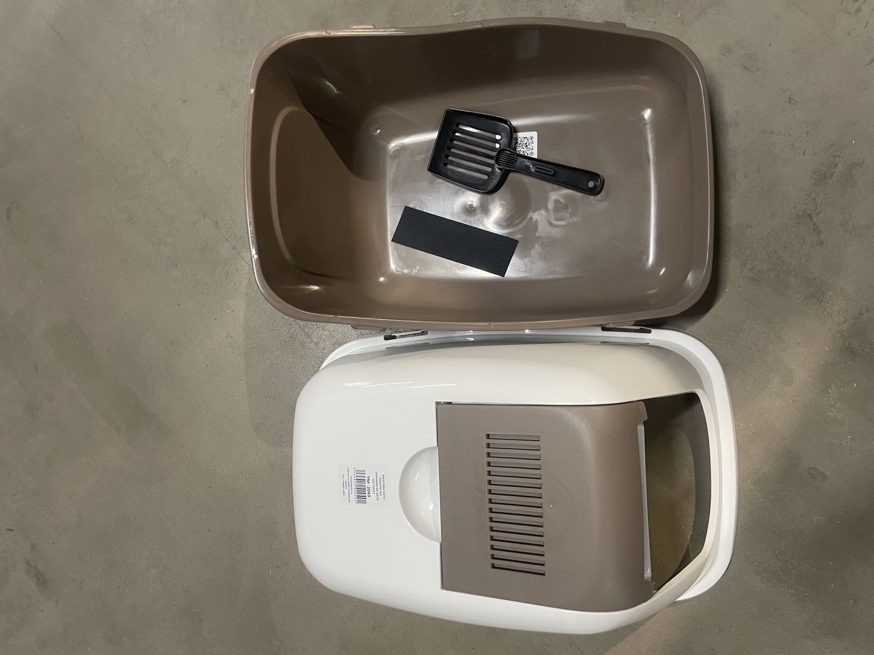 KFX-8329533 Cat Toilet with Shovel for Easy Cleaning