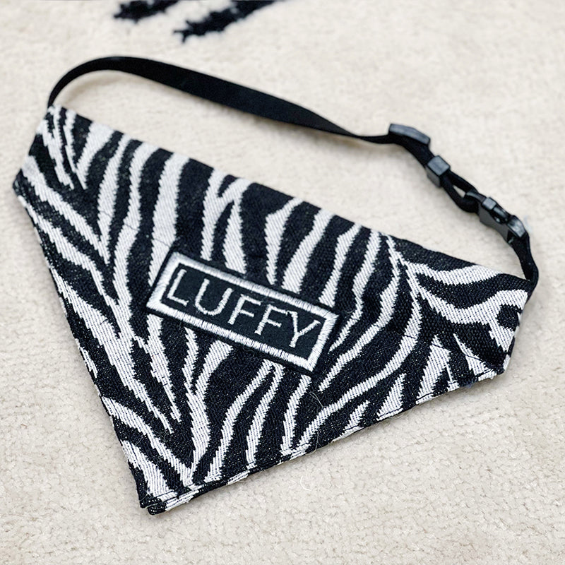 KFX-8335677 Triangle Scarf for Pets - Black and White Herringbone Zebra Pattern, Adjustable Sizes S-XL