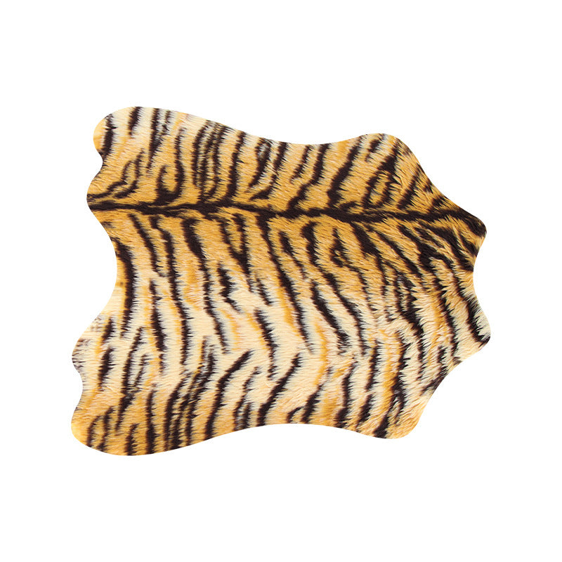 KFX-8341437 Cat Sleeping Mat on Dog Mat – Plush Cloth Cushion, Available in Tiger Skin, Black Fox Skin, Multiple Sizes