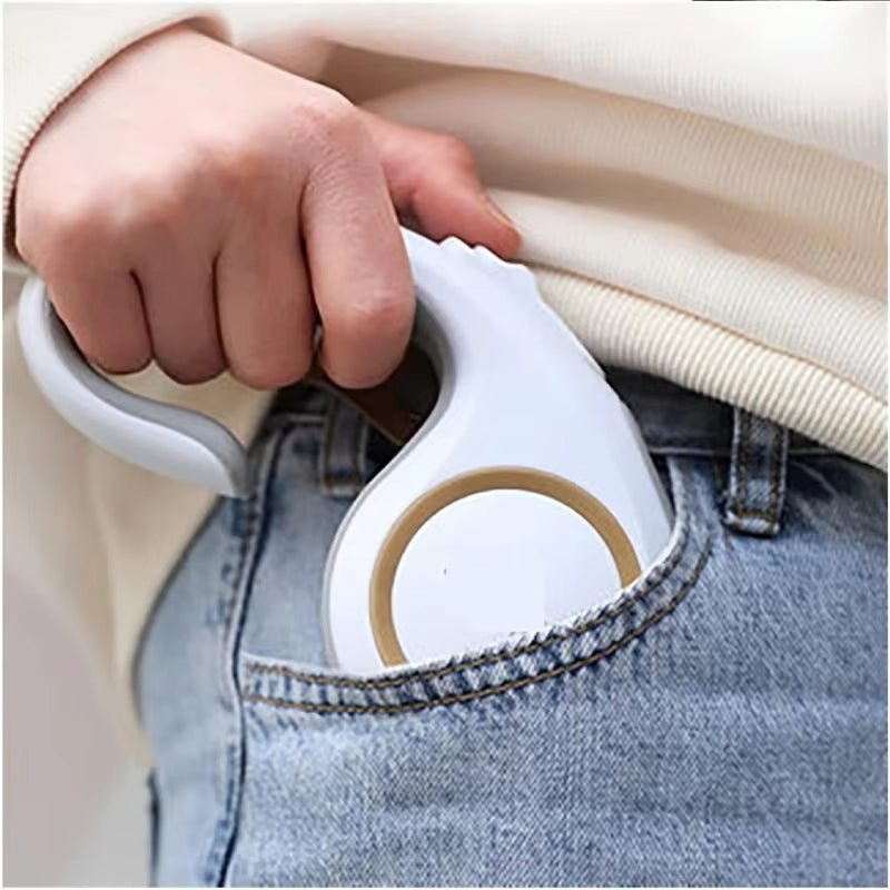 KFX-8372157 Automatic Telescopic Pet Leash for Dogs and Cats, 3m High-Tensile Webbing with Ergonomic Grip