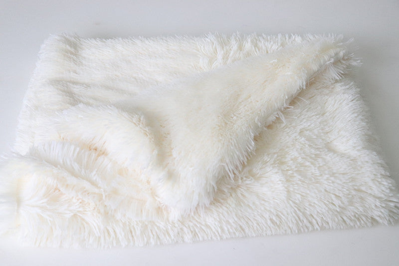 KFX-8374205 Cozy Double-Sided Plush Pet Blanket - Sizes S, M, L Available
