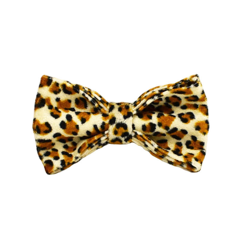 KFX-8383677 Leopard Print Dog Leash and Collar Set with Bow, Vest, and Bag - Five-Piece Collection