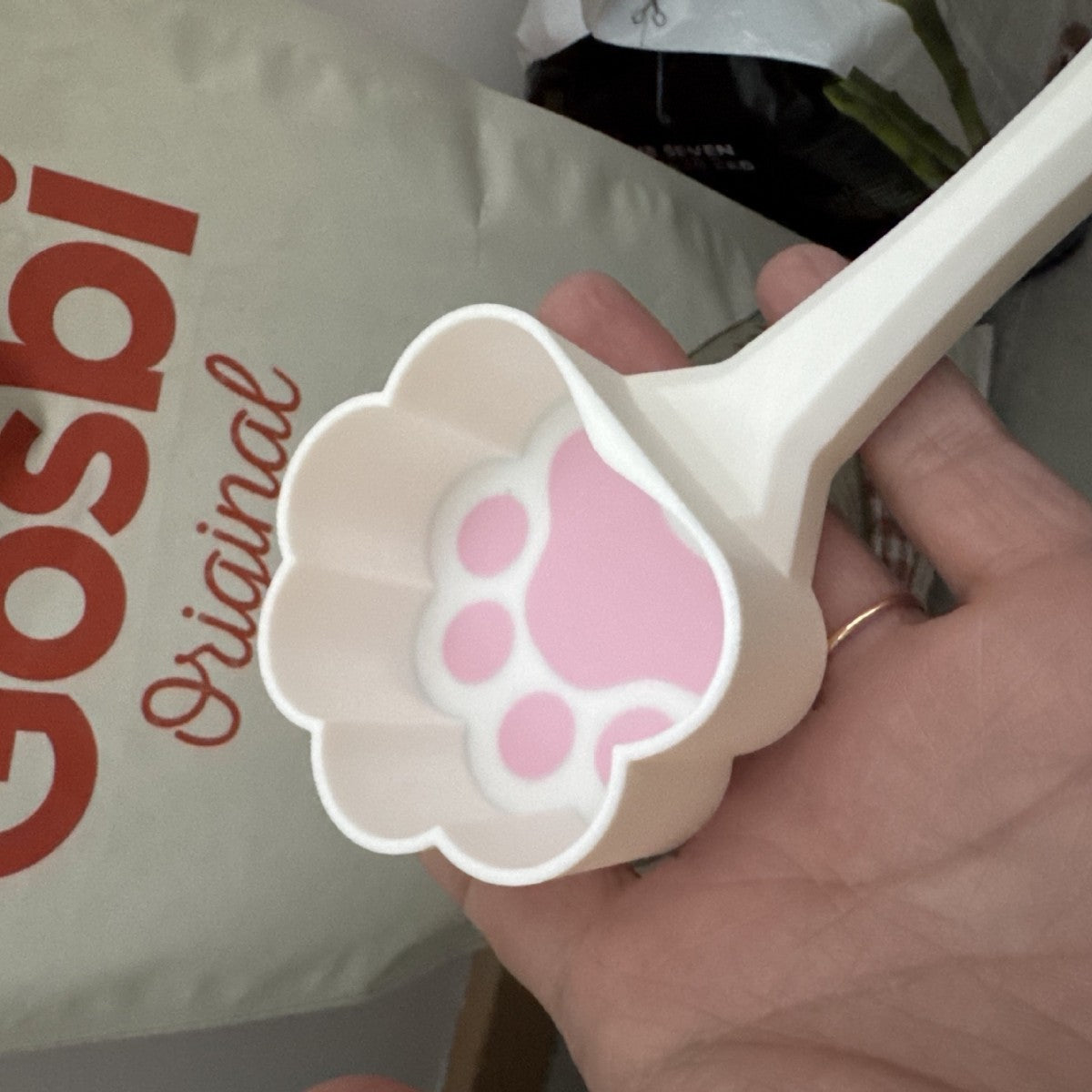 KFX-8420413 Cute Cat Paw Design Pet Food Scoop in Multi-Color Options