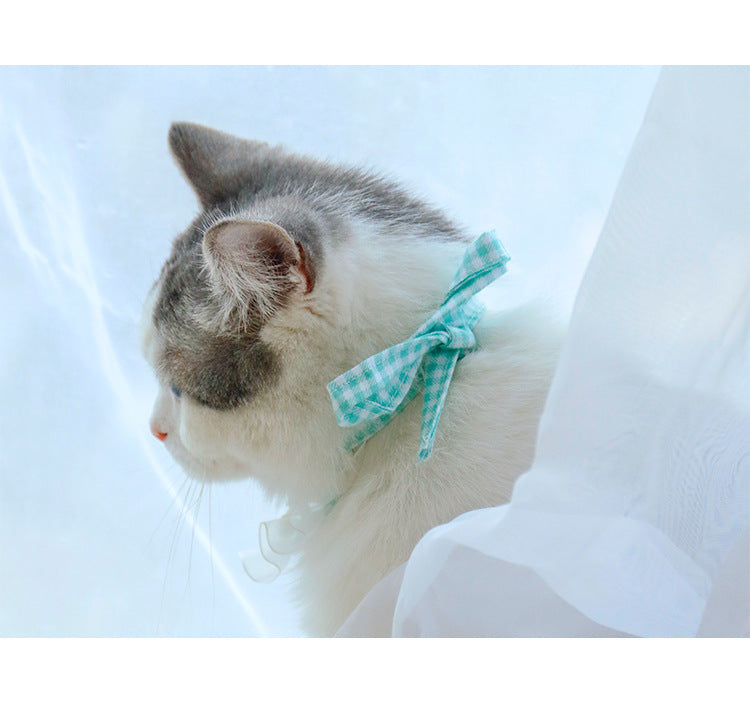 KFX-8429757 Pet Drool Towel in Plaid - Cotton, Available in Semicircle Daisy Pink, Green, Green-Blue, Sizes S & M