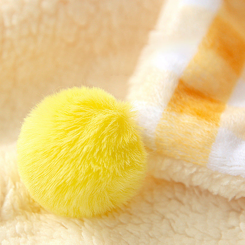 KFX-8473917 Soft Coral Fleece Dog and Cat Blanket - Warm Plush Pad for Cozy Sleeping