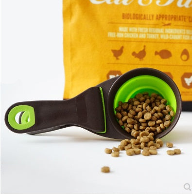 KFX-8559421 Multi-Function Dog Food Spoon - Scoop, Serve, and Seal in Green and Black