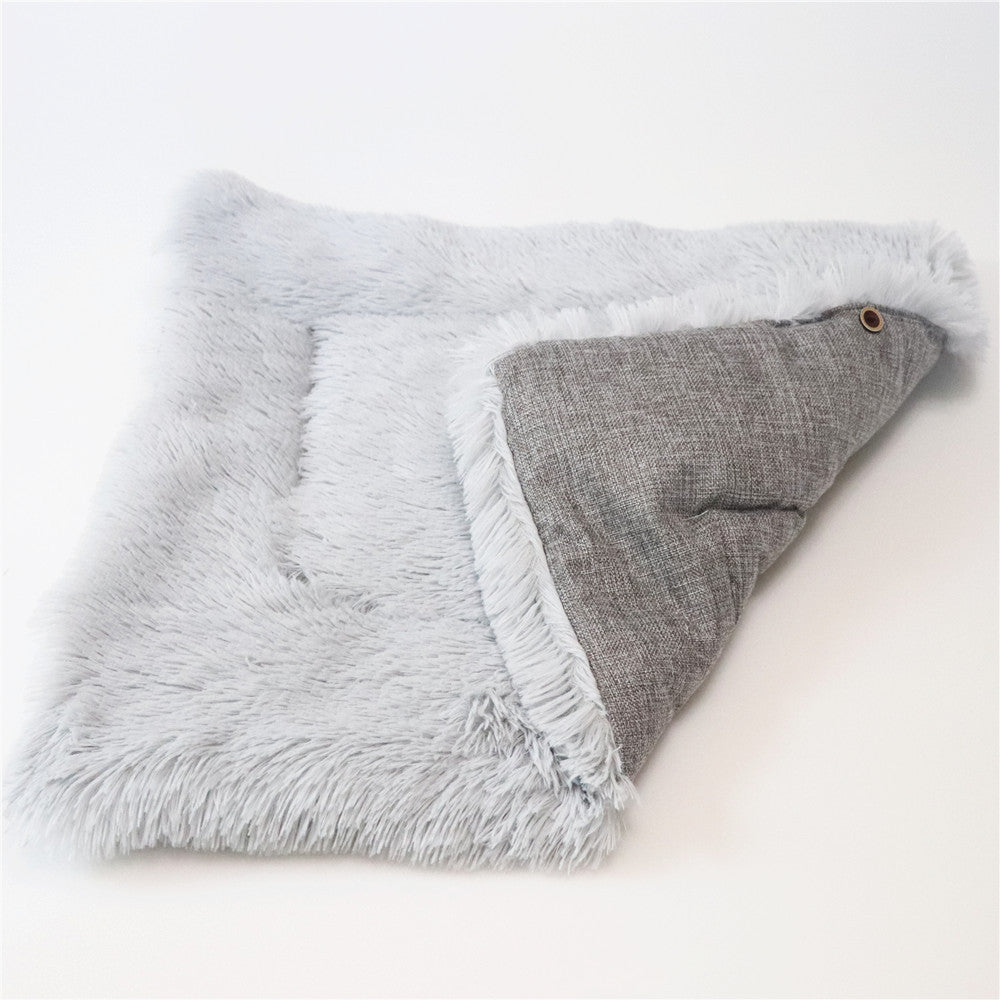 KFX-8611517 Cozy Cat Sleeping Pad Blanket in White and Grey Plush для Maximum Comfort