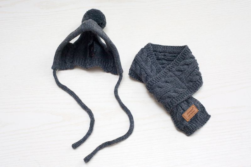 KFX-8618045 Cozy Dog Hat and Scarf Set for Autumn and Winter - Suitable for Small to Medium Breeds