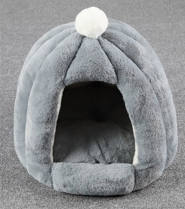 KFX-8667325 Cozy Warm Seal Petal Doghouse in Lotus Root Pink, Sea Blue, and Brown - 45x45cm