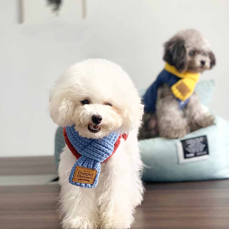 KFX-8724669 Stylish Warm Neckscarf Bandana for Dogs and Cats – Perfect for Winter Festivities