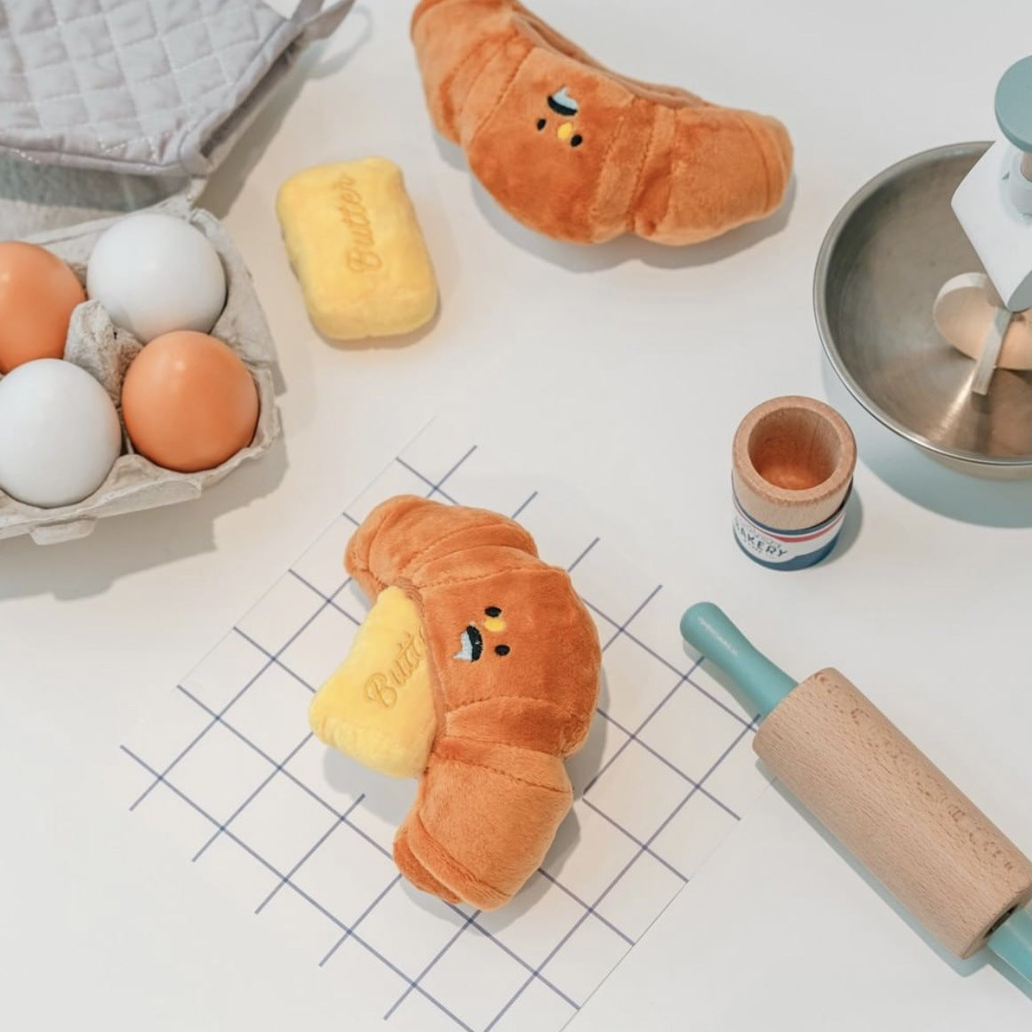 KFX-8732477 Plush Butter Croissant Pet Toy with Sound for Dogs