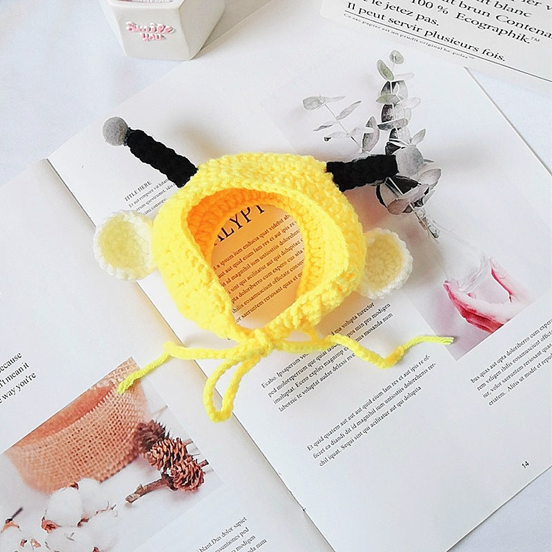 KFX-8749117 Bee-Themed Knitted Hat for Pets - Adjustable Cotton Headgear for Dogs and Cats