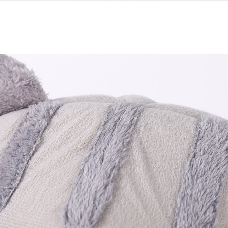 KFX-8775357 Cozy Cartoon Pet Bed for Cats and Dogs - Warm Wool & Polyester Sleeping Bag