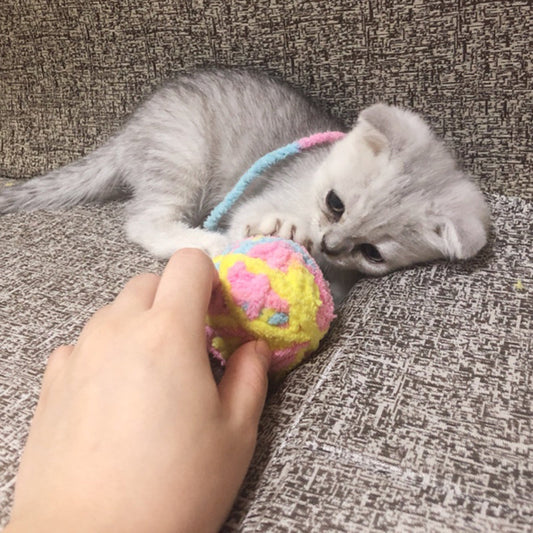 KFX-8787645 Colorful Yarn Ball Cat Toy with Sound and Fun Accessories