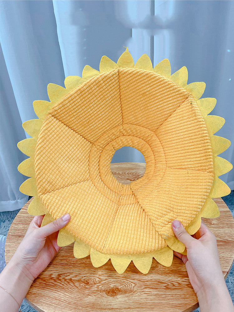 KFX-8790205 Soft Anti-Licking Headgear for Small to Medium Dogs - Sunflower Design