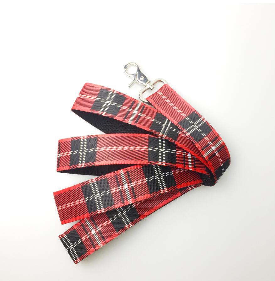 KFX-8973501 Casual Check Pattern Dog Collar and Leash Set in Red, Yellow, and Silver Lattice Designs